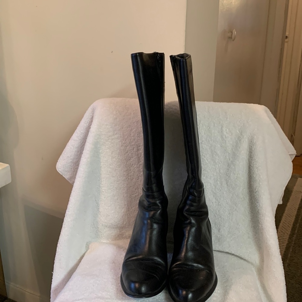 A size 9 black boots , worn a little.